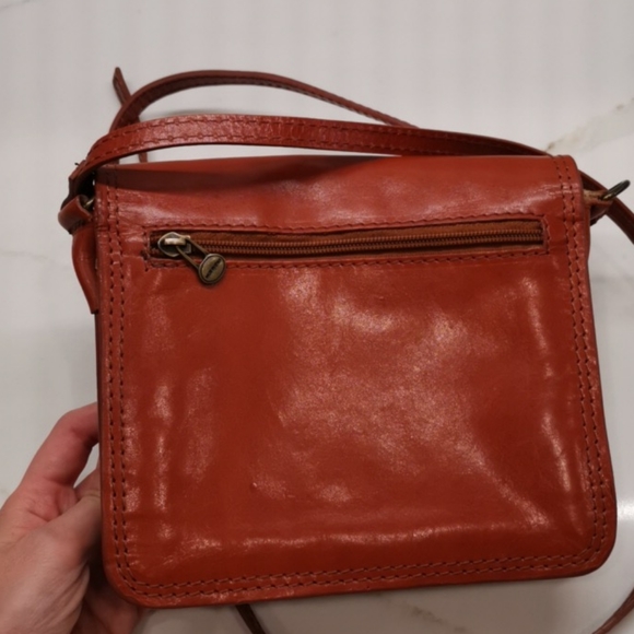 MADE IN ITALY genuine leather small crossbody bag - Picture 8 of 16